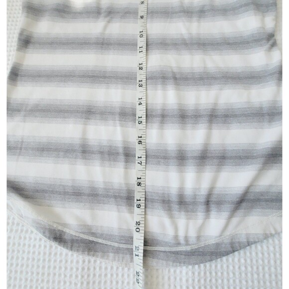 Lululemon Athletica Womens striped activewear tank top size 4 - Picture 6 of 12